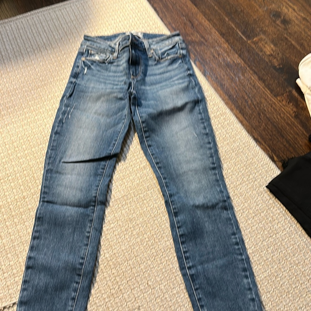 Paige Jeans size 25 Verdugo Ankle. Frayed bottom